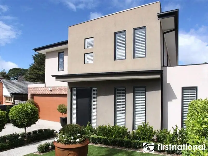 Main view of Homely townhouse listing, 39 Gardiner Street, Berwick VIC 3806