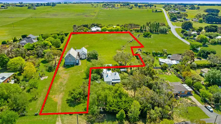 18 Mill Street, Woodford VIC 3281