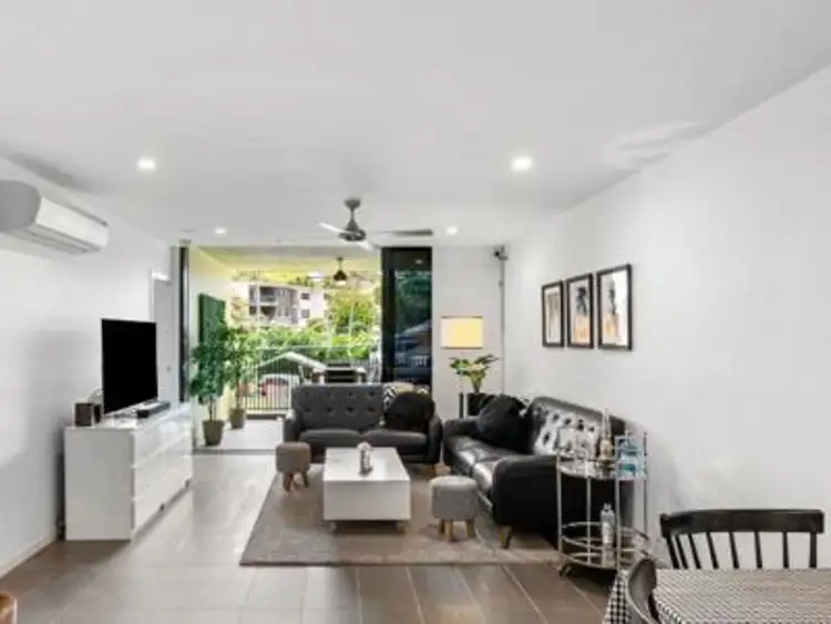 Third view of Homely apartment listing, Unit/6 Lawson Street, Hawthorne QLD 4171