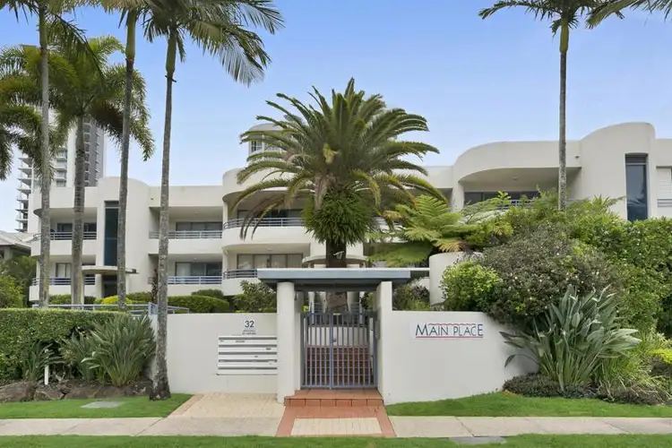 8/32 Cronin Avenue, Main Beach QLD 4217