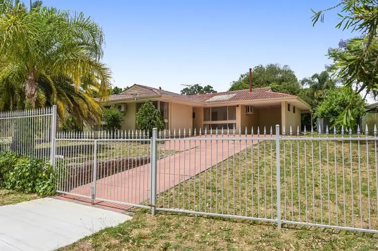 4 Foster Road, Kelmscott WA 6111