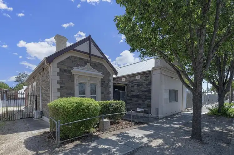 35 Richard Street