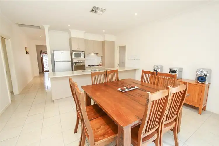Fifth view of Homely townhouse listing, 1/389 Eleventh Street, Mildura VIC 3500