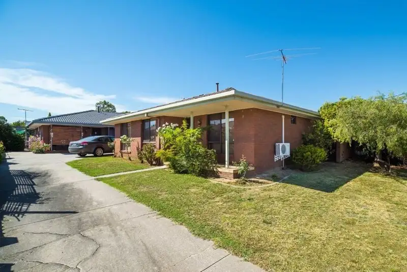 Main view of Homely unit listing, 1/14 Gayview Drive, West Wodonga VIC 3690