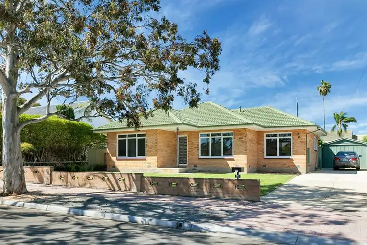 48 Tobruk Avenue