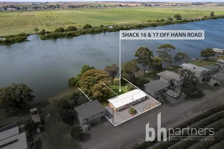 16 & 17 Hann Road, White Sands SA 5253
