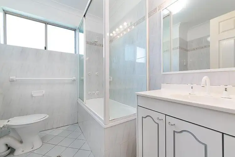 Fifth view of Homely apartment listing, 4/6 Elliott Street, Clayfield QLD 4011