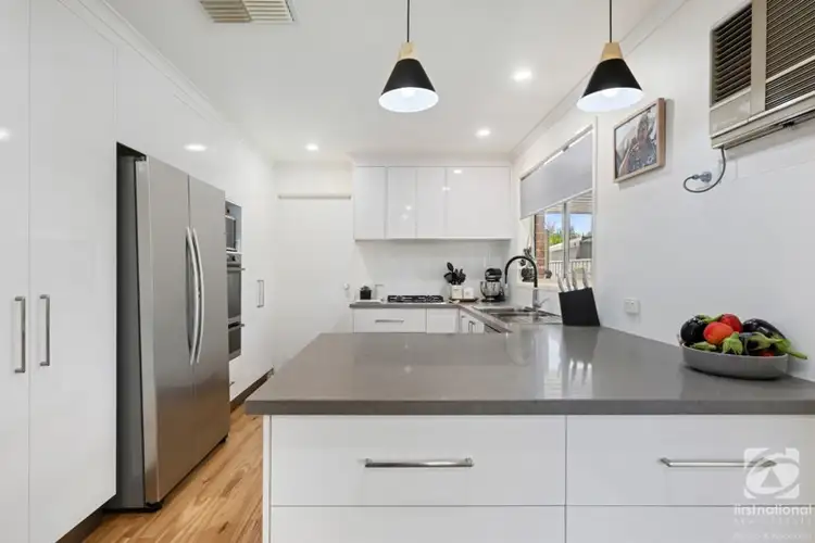 Fifth view of Homely terrace listing, 2/160 Melbourne Road, Wodonga VIC 3690