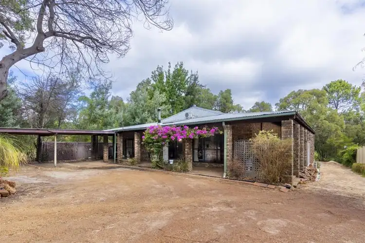 20 Heather Road, Roleystone WA 6111