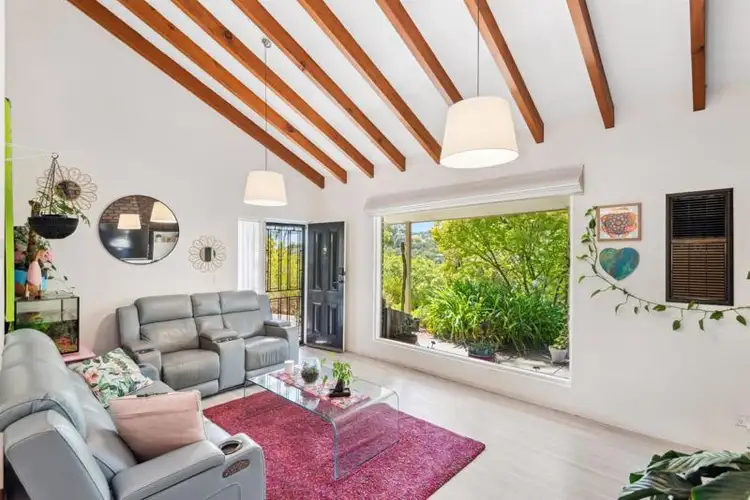 8 Shannon Crescent, Coromandel Valley SA 5051