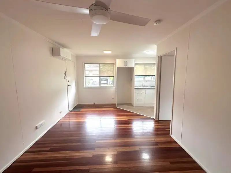 Main view of Homely unit listing, 3/43 York Street, Coorparoo QLD 4151