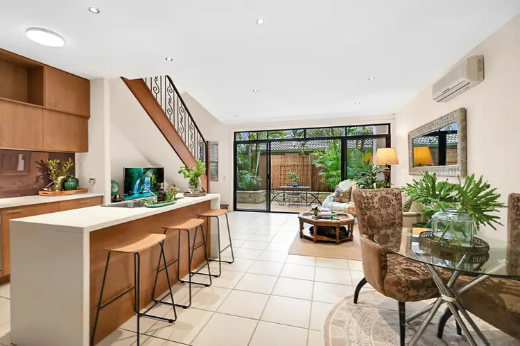 31/7 Elliott Street, Isle of Capri QLD 4217