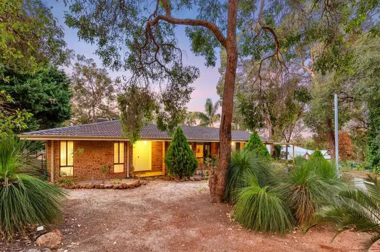24 Michael Road, Roleystone WA 6111