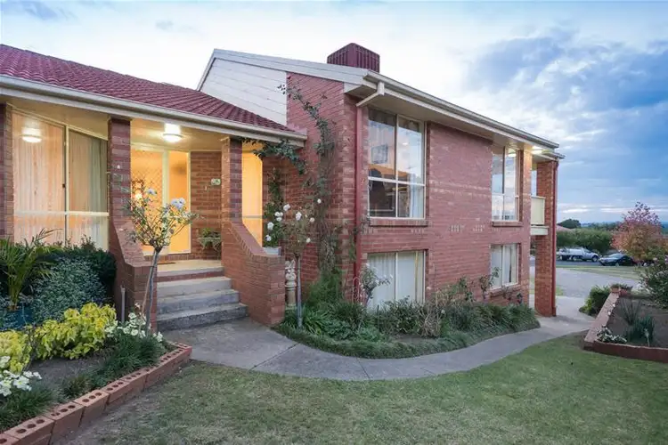 Second view of Homely house listing, 7 Spencer Court, Berwick VIC 3806