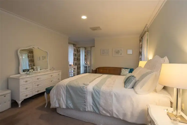 Third view of Homely house listing, 7 Spencer Court, Berwick VIC 3806
