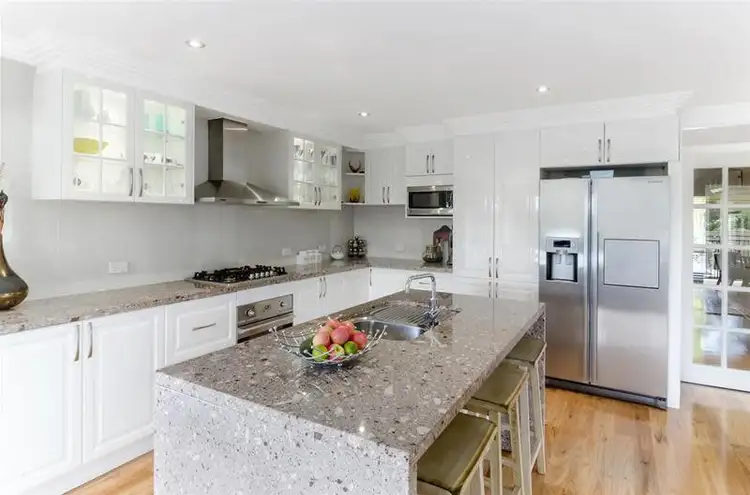 Third view of Homely house listing, 6 Barlee Court, Elanora QLD 4221