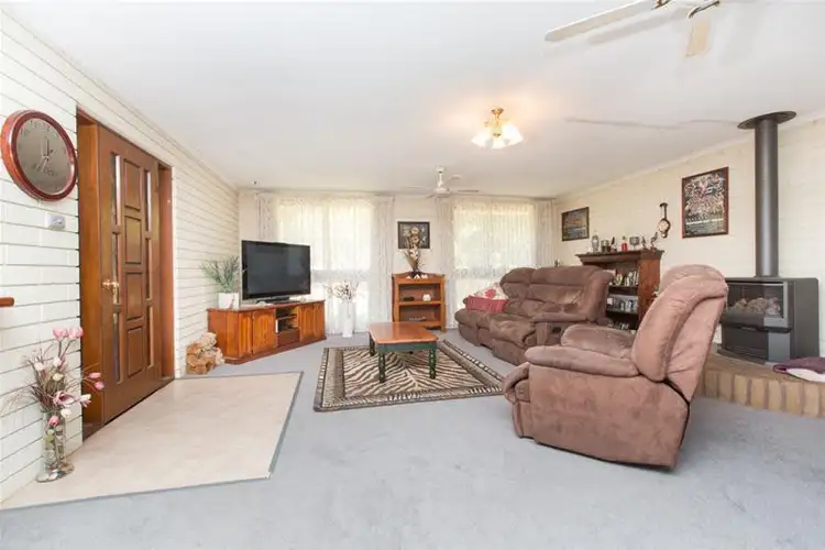 Second view of Homely house listing, 279 Walnut Avenue, Mildura VIC 3500