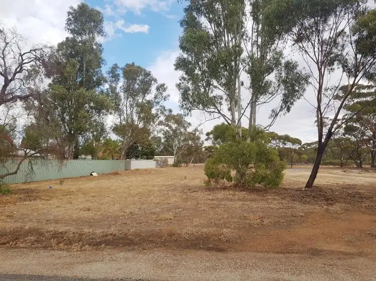 6 Ward Street, Moora WA 6510