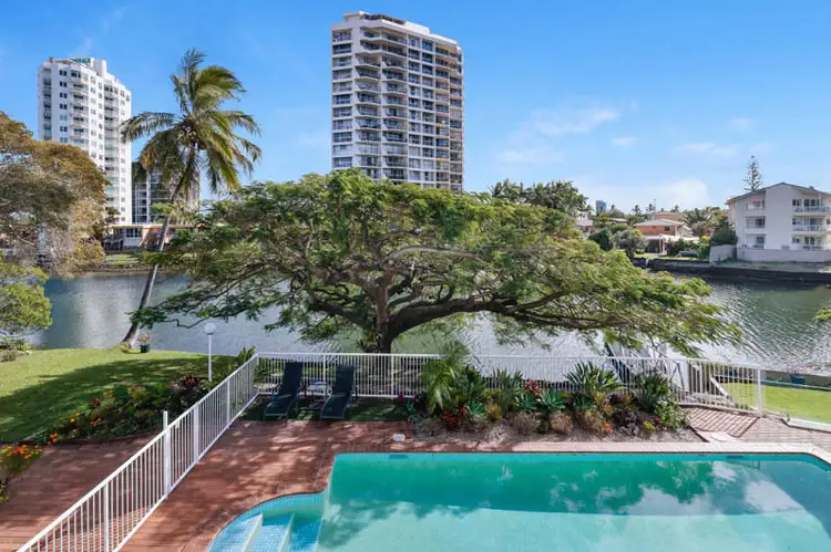 10/16 Paradise Island, Surfers Paradise QLD 4217