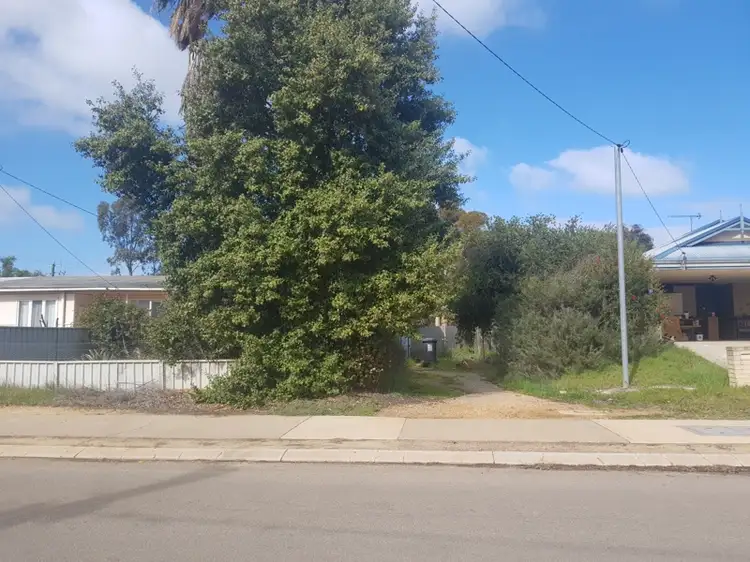 3B Dargai Street, Moora WA 6510