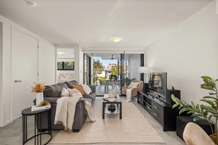 Third view of Homely house listing, 4/20 Hertford Street, Upper Mount Gravatt QLD 4122