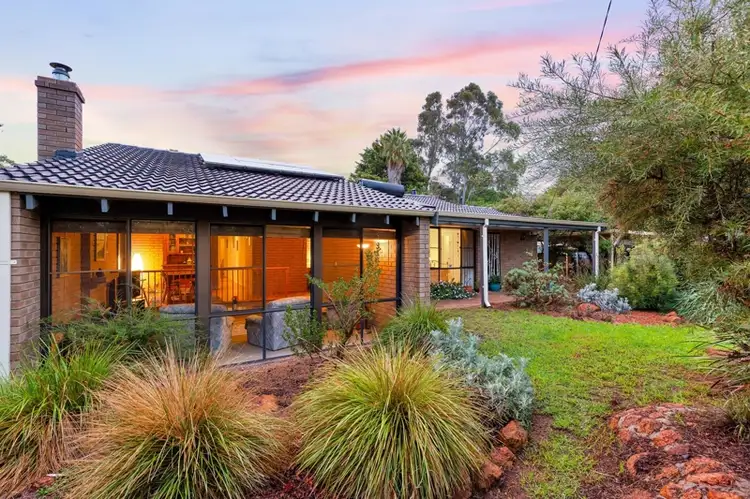 22 Leschenaultia Street, Roleystone WA 6111