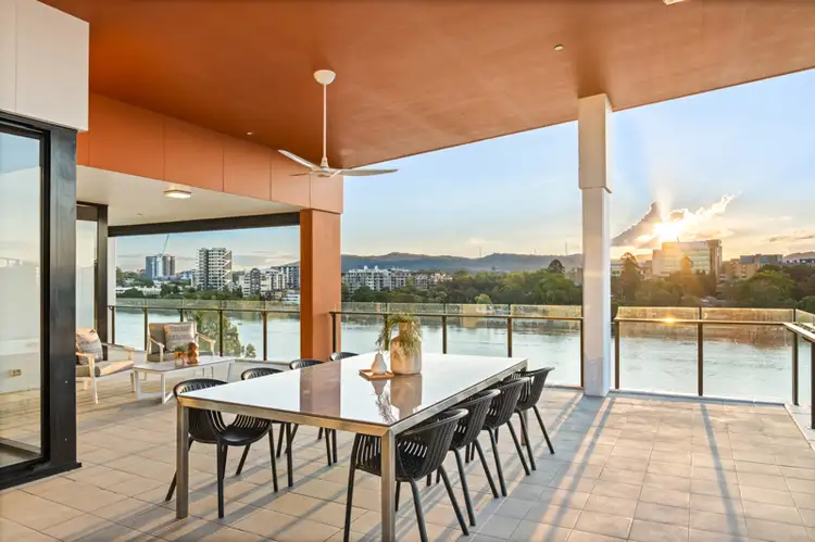 228/10 Pidgeon Close, West End QLD 4101