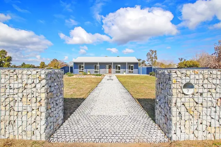 7 South Street, Henty NSW 2658