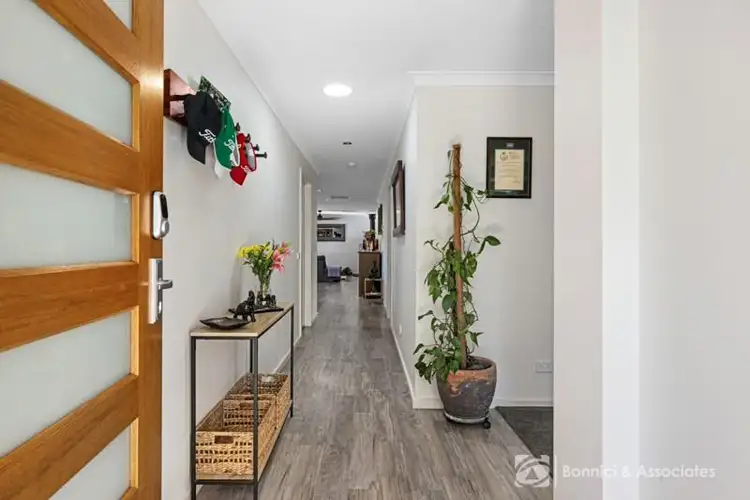 Second view of Homely house listing, 4 Arnica Circuit, Baranduda VIC 3691