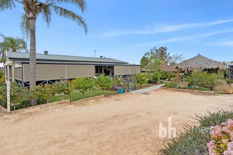 300 Alamein Avenue, Loxton North SA 5333