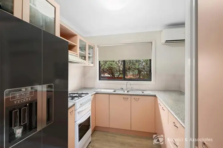 Fourth view of Homely unit listing, 2/152 De Kerilleau Drive, Wodonga VIC 3690