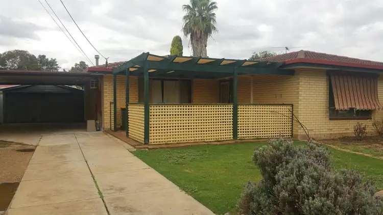 11 Inglebrae Crescent