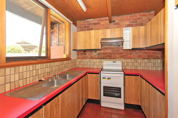 Third view of Homely unit listing, 2/56 Huon Creek Road, Wodonga VIC 3690