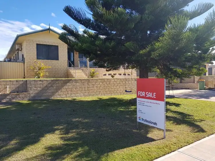 30 SEAWARD Drive, Jurien Bay WA 6516
