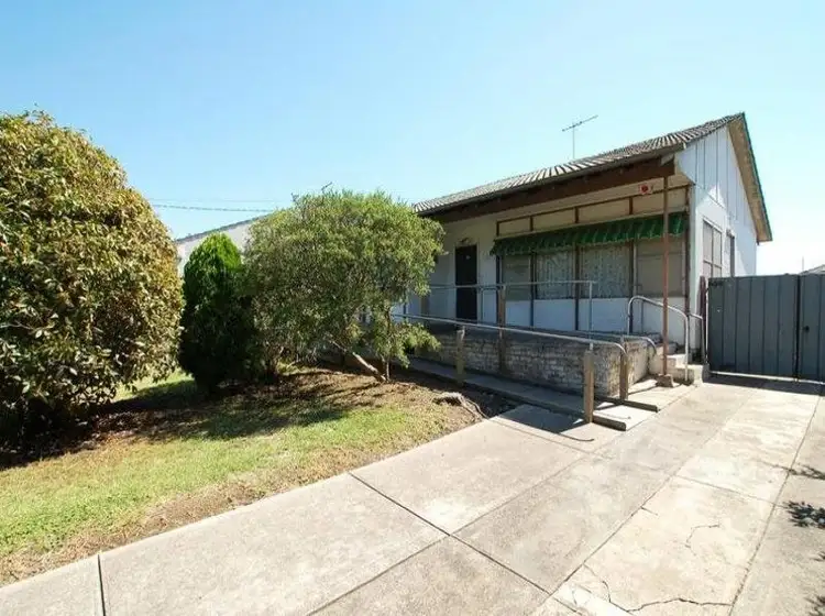 52 Riggall Street