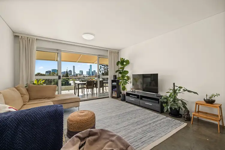 Second view of Homely house listing, 3/86 Dornoch Terrace, Highgate Hill QLD 4101