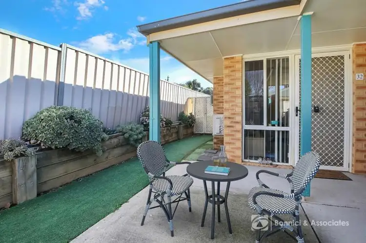 Sixth view of Homely terrace listing, 32/2 Hanlon Court, West Wodonga VIC 3690