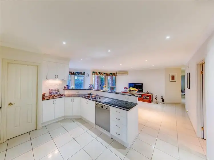 Second view of Homely house listing, 11 Eastridge Place, Kuraby QLD 4112