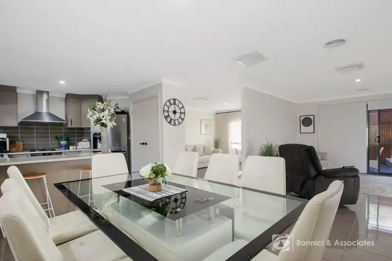 Main view of Homely house listing, 1/8 Fraser Court, West Wodonga VIC 3690