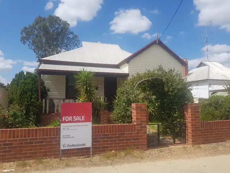 53 Gardiner Street, Moora WA 6510