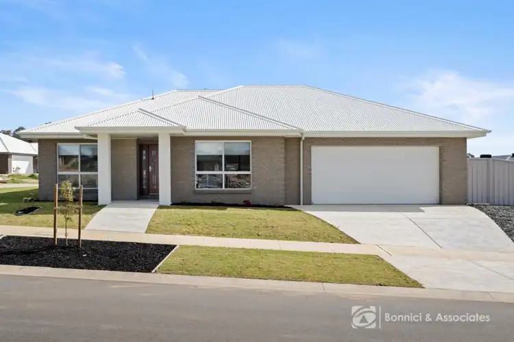 38 Westacott Crescent, Baranduda VIC 3691