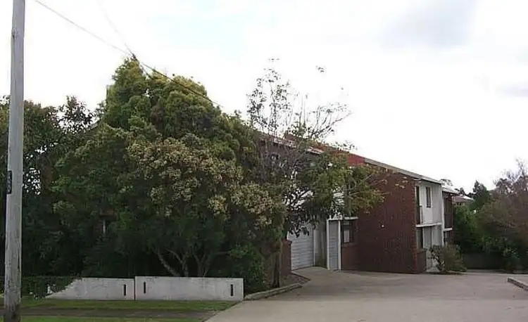 Main view of Homely townhouse listing, 2/612 Old Cleveland Road, Camp Hill QLD 4152