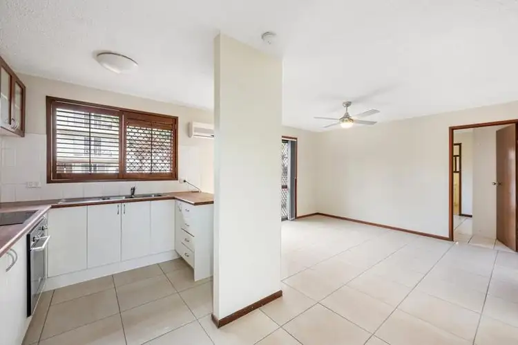 Third view of Homely villa listing, 2/4 Cannes Avenue, Surfers Paradise QLD 4217