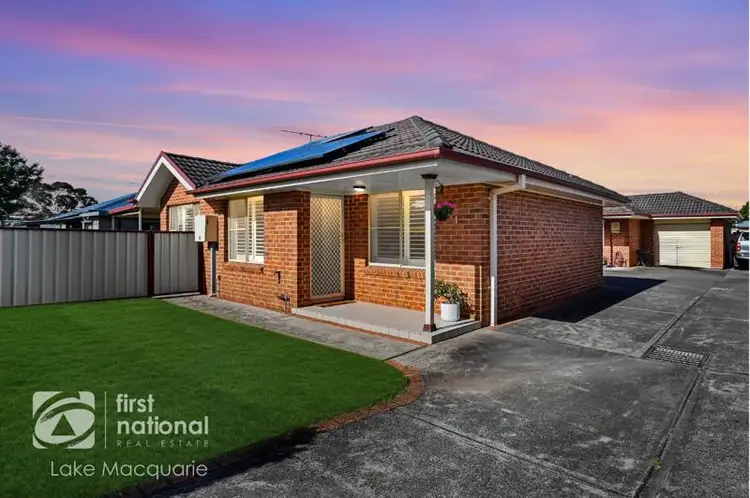 1/4 Bonarius Street, Edgeworth NSW 2285
