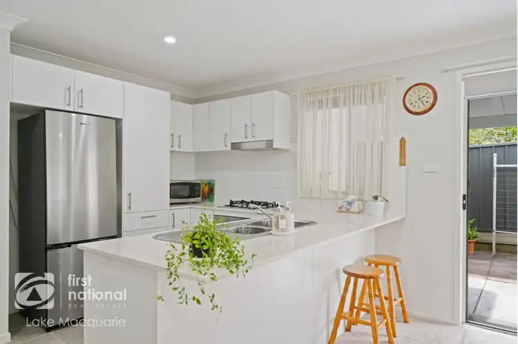 Fourth view of Homely unit listing, 2/34 Kariboo Lane, Mount Hutton NSW 2290