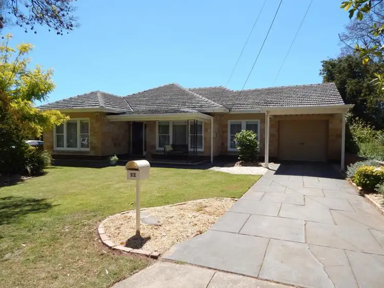 22 Surrey Crescent