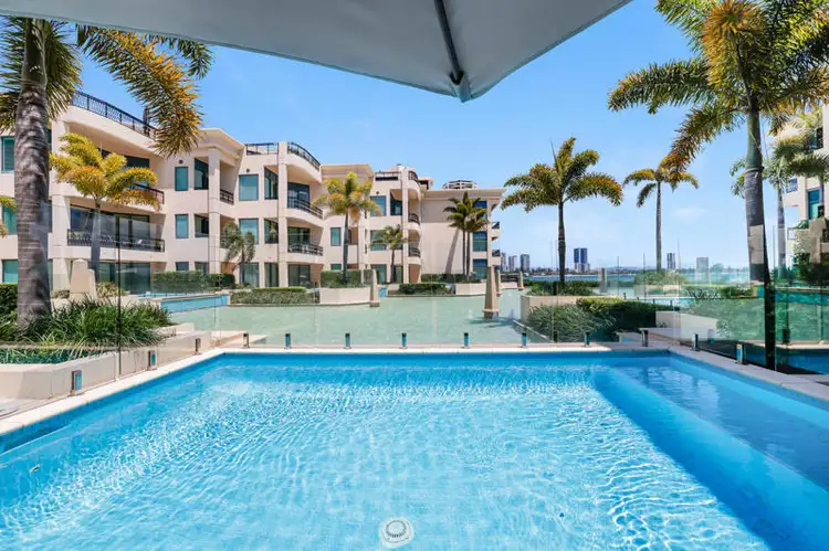 38/94 Seaworld Drive, Main Beach QLD 4217