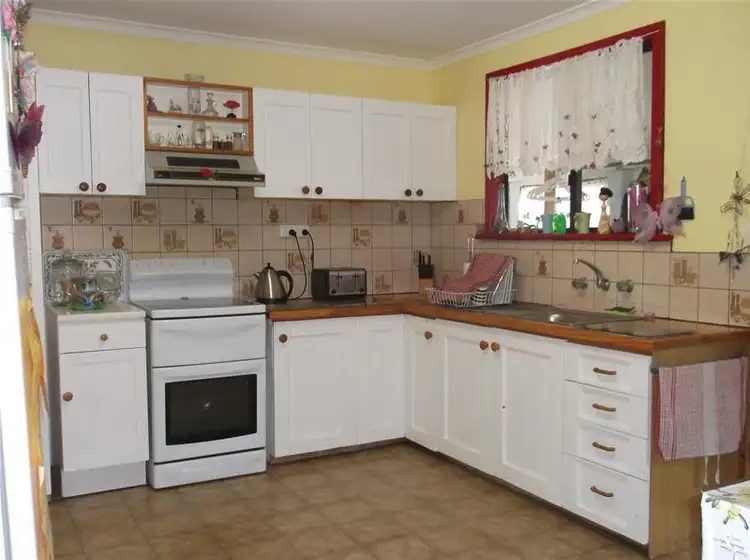 Fifth view of Homely house listing, 31 Renmark Road, Kendenup WA 6323