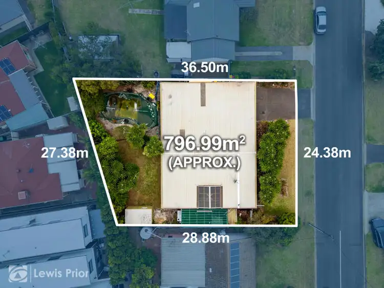 8 Charles Crescent, Port Noarlunga South SA 5167