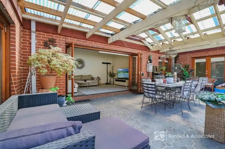 Main view of Homely townhouse listing, 1/11 Batt Avenue, Wodonga VIC 3690